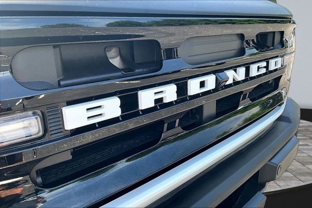 Used 2024 Ford Bronco Outer Banks AWD/4WD image 30