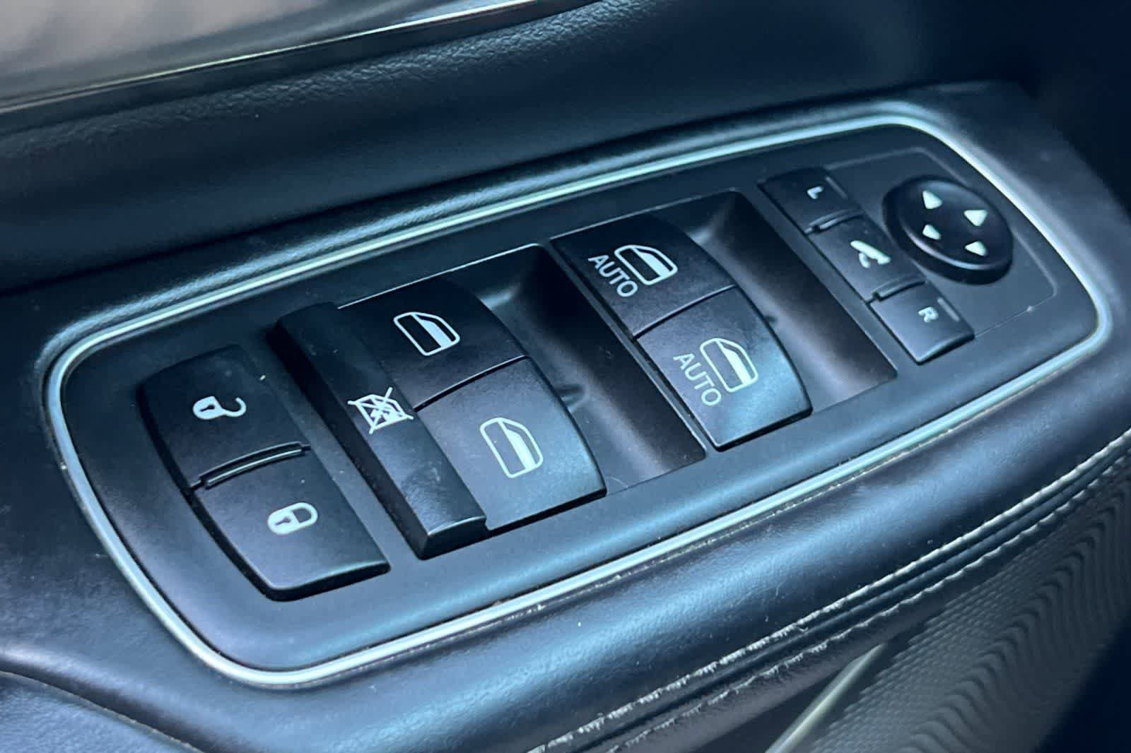 Used 2020 RAM 1500 Limited RWD image 14