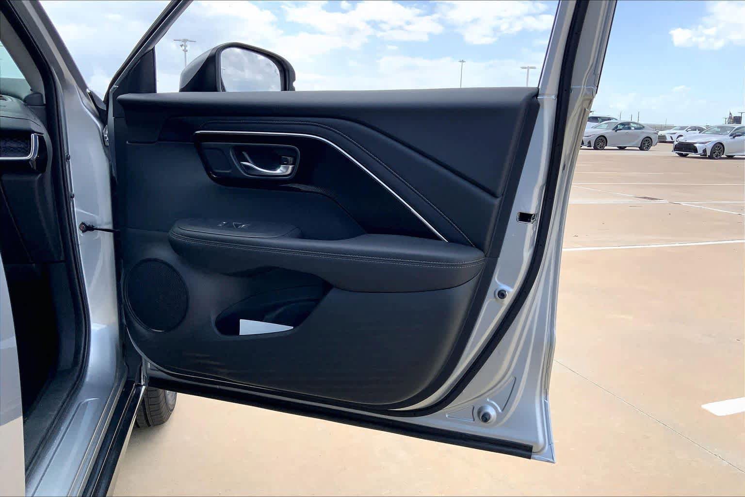 Used 2025 Acura ADX AWD image 22
