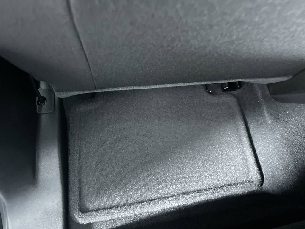Used 2025 GMC Canyon Elevation RWD image 35