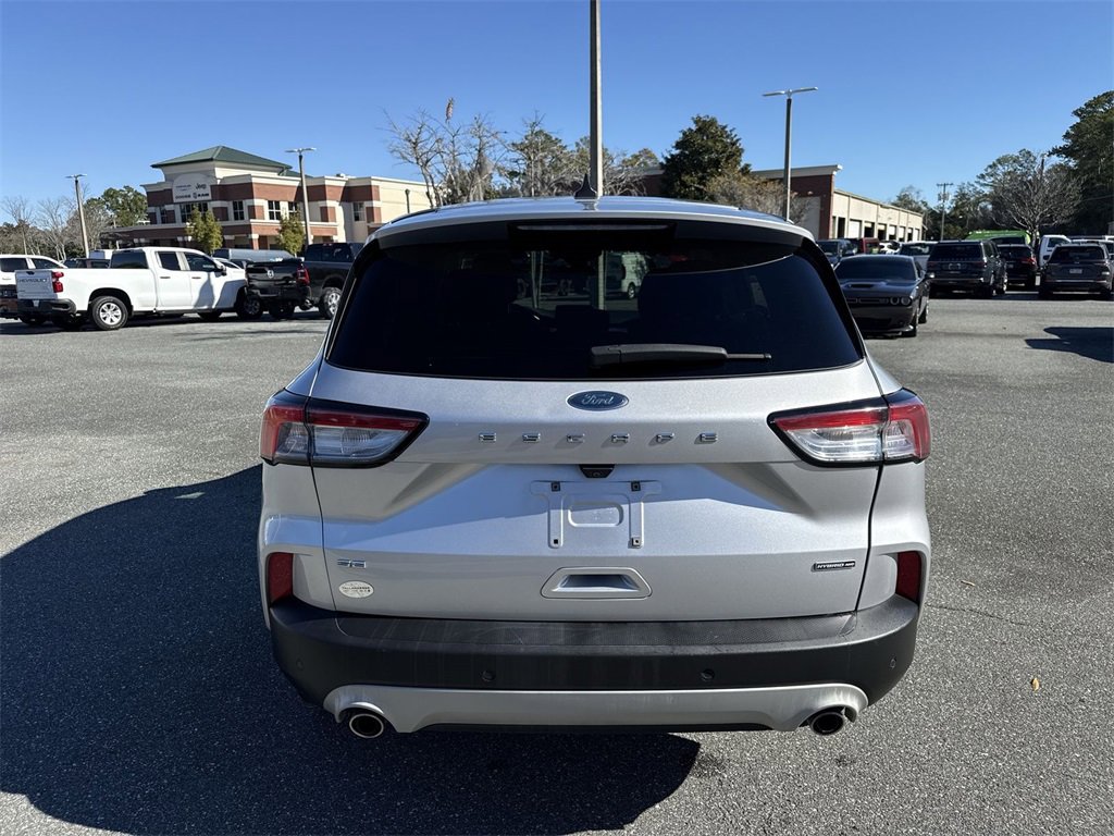 Used 2020 Ford Escape SE Sport image 4