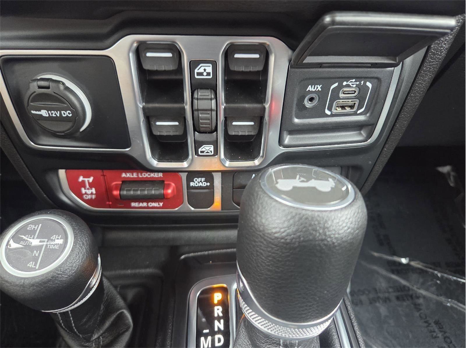 Used 2025 Jeep Wrangler Willys image 21