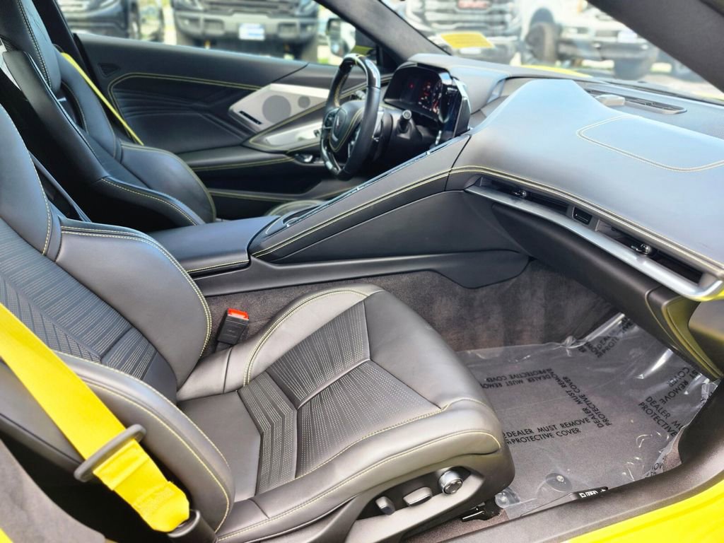 Used 2024 Chevrolet Corvette Z06 image 9