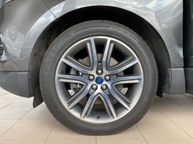 Used 2019 Ford Edge Titanium w/ Cold Weather Package image 30