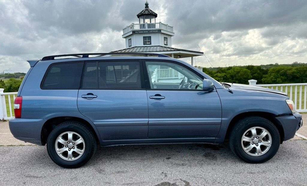 Used 2004 Toyota Highlander 2WD image 4