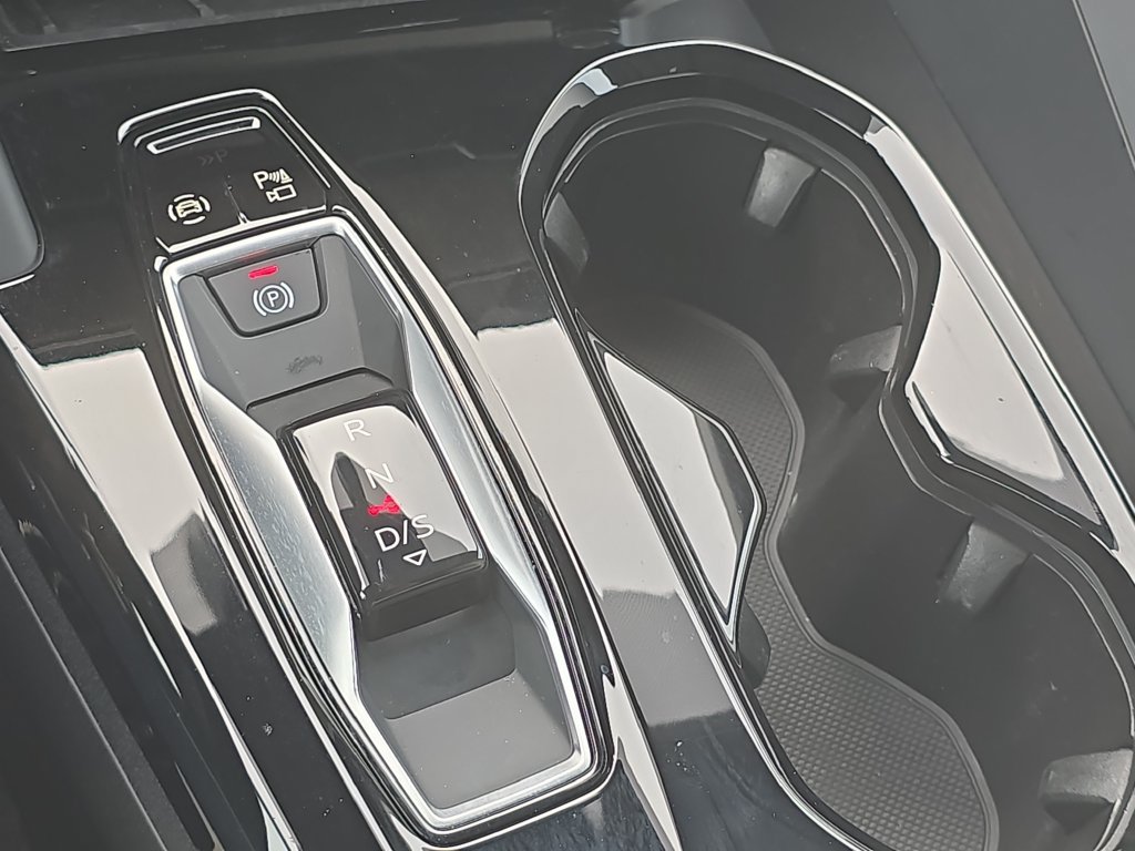 Certified 2025 Audi Q5 Premium w/ Convenience Package AWD/4WD image 17