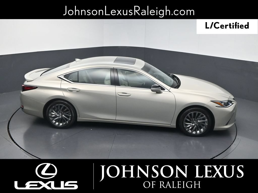 Used 2025 Lexus ES 300h w/ Technology Package FWD image 29