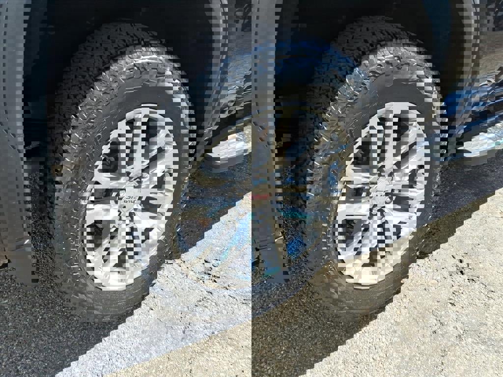 Used 2019 GMC Sierra 1500 SLT w/ SLT Premium Plus Package image 8