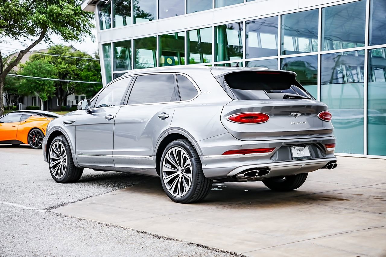 Used 2023 Bentley Bentayga Extended Wheelbase image 10