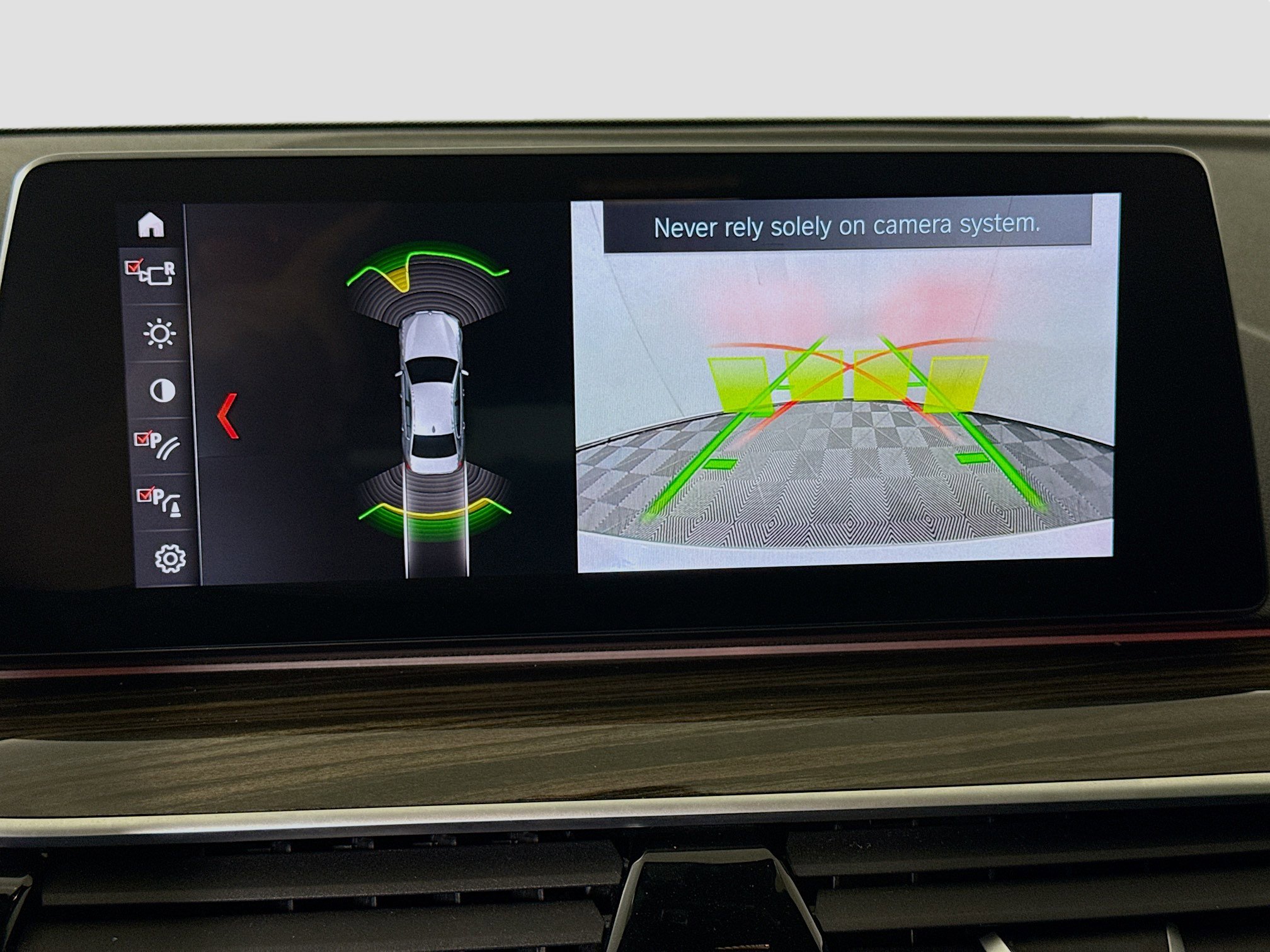 Used 2019 BMW 530i w/ Convenience Package image 19