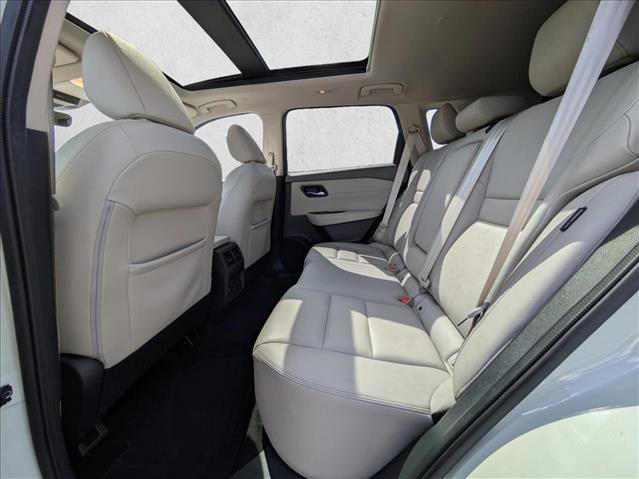 Used 2022 Nissan Rogue SL image 18