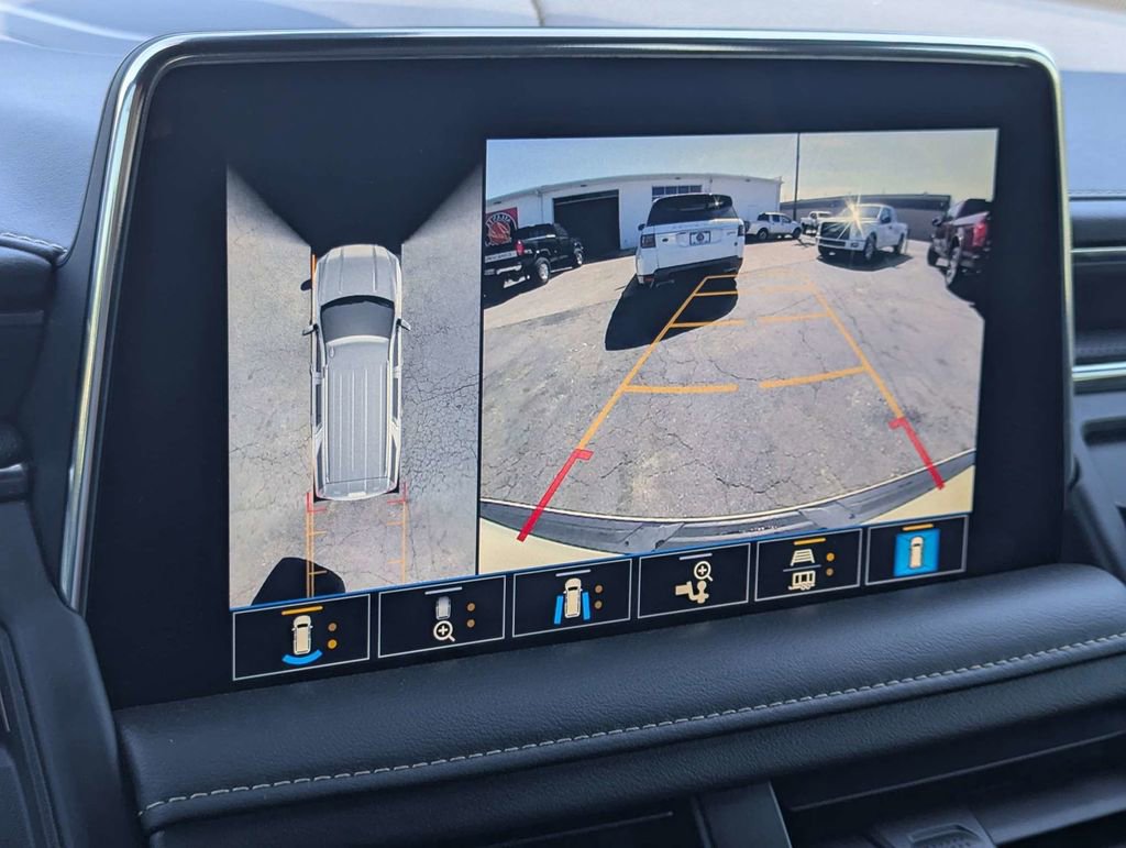 Used 2021 GMC Yukon XL SLT w/ SLT Luxury Plus Package image 24