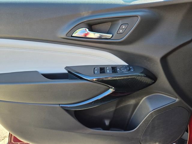 Certified 2025 Chevrolet Trax LT w/ LT Convenience Package image 30