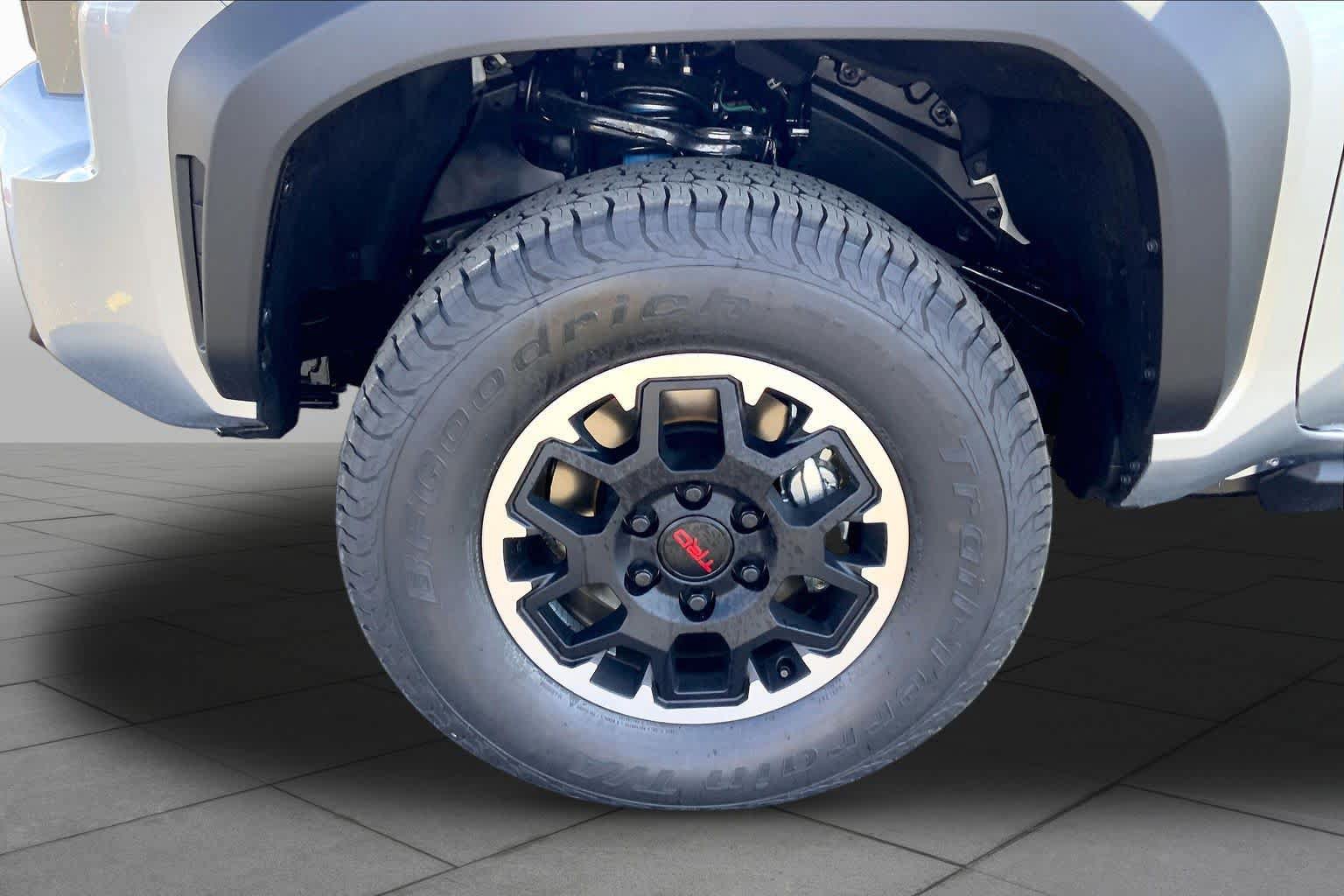 New 2026 Toyota Tacoma TRD Off-Road AWD/4WD image 11