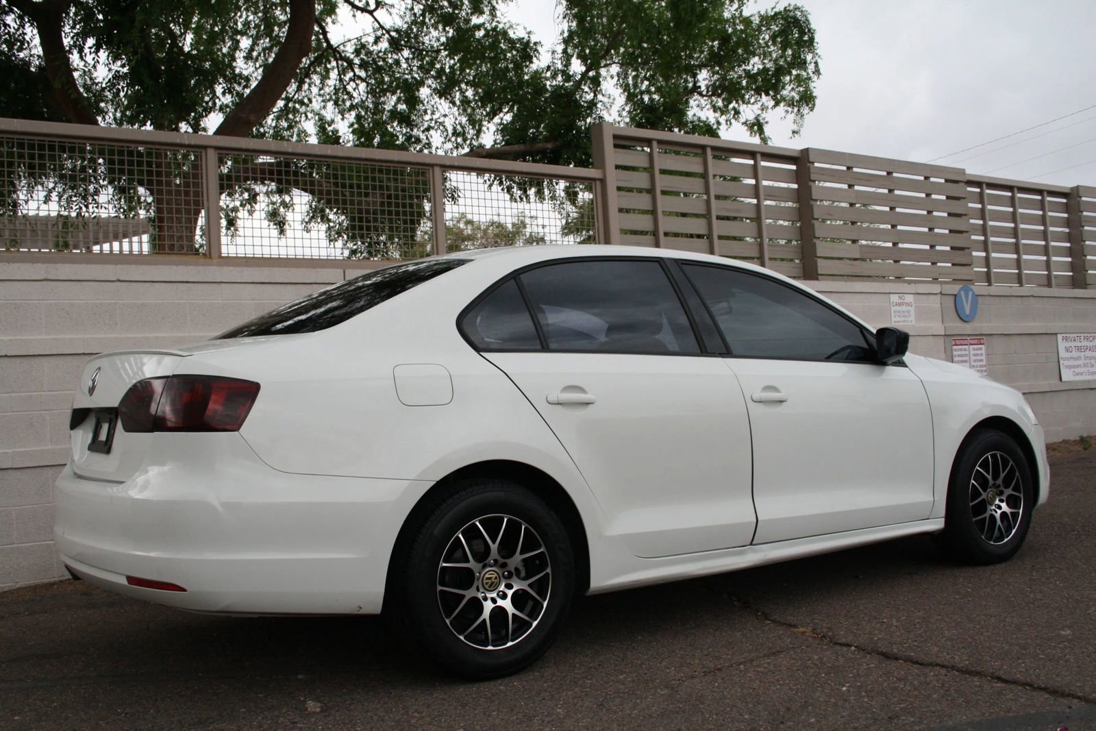 Used 2014 Volkswagen Jetta S image 3