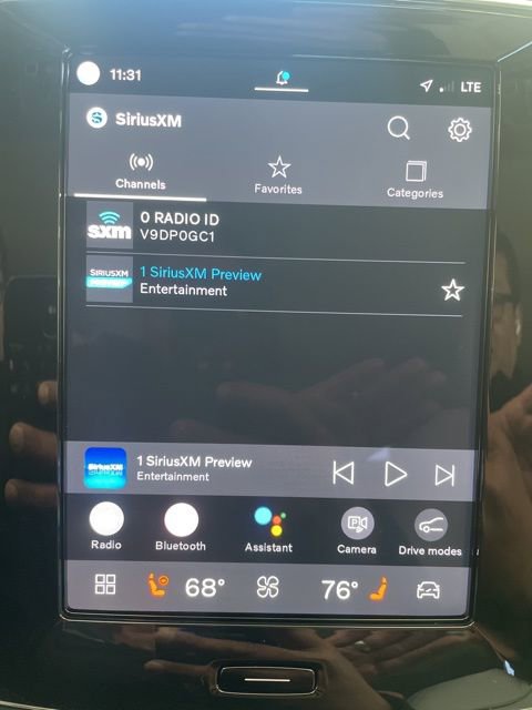 Certified 2025 Volvo XC40 B5 Plus image 19