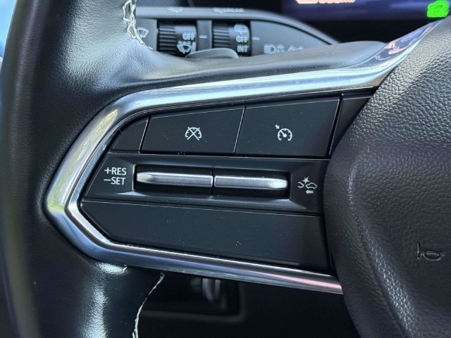 Used 2024 Chevrolet Equinox EV LT FWD image 20