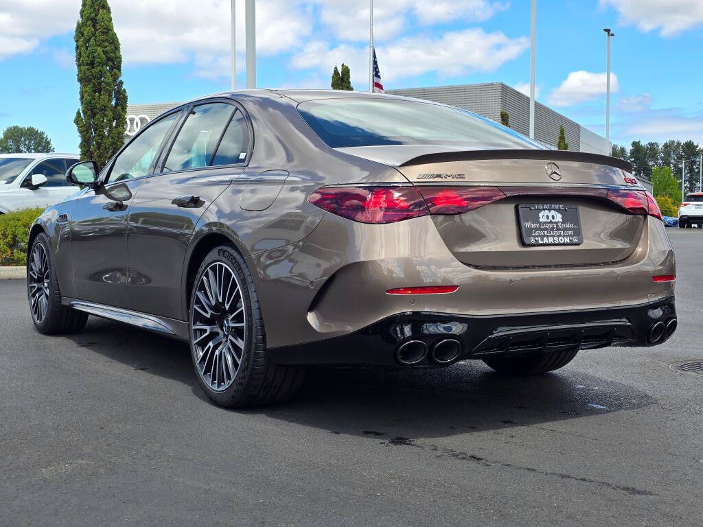New 2026 Mercedes-Benz E 53 AMG e 4MATIC Sedan image 4