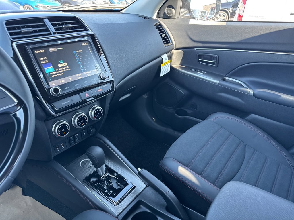 New 2027 Mitsubishi Outlander Sport SE FWD image 10