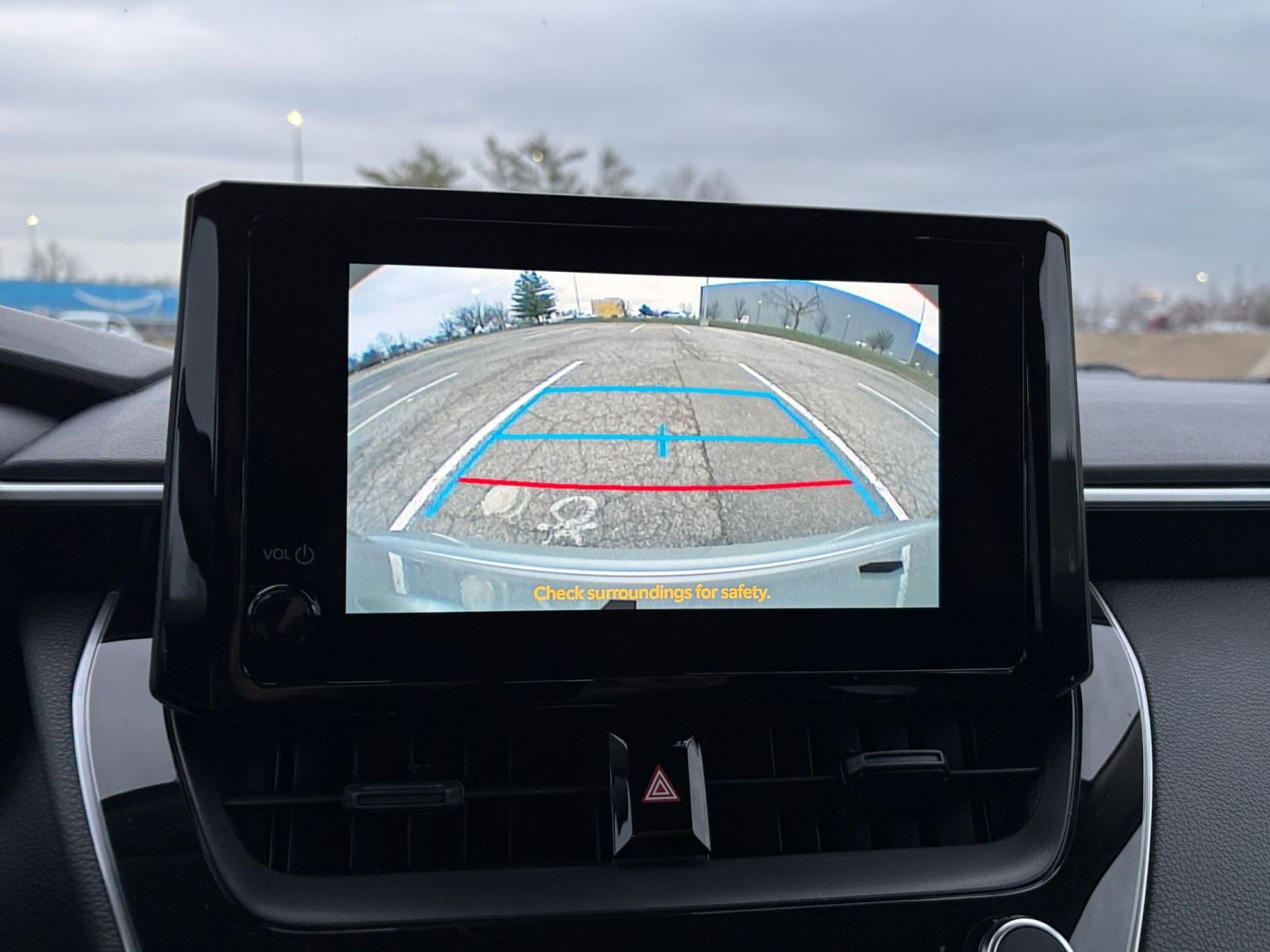 Used 2025 Toyota Corolla LE image 23