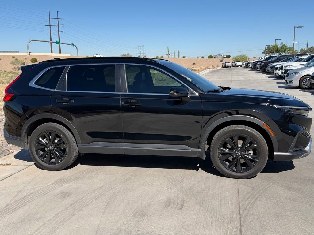Used 2023 Honda CR-V Sport Touring image 4
