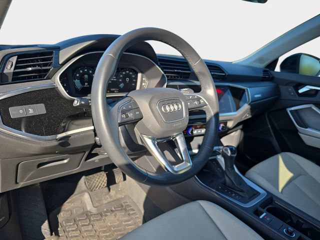 Used 2023 Audi Q3 2.0T Premium Plus w/ Premium Plus Package AWD/4WD image 19