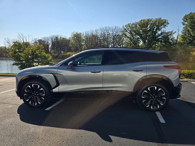 Used 2024 Chevrolet Blazer EV RS image 11