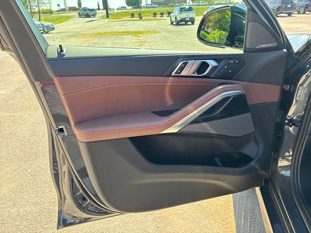 New 2027 BMW X6 xDrive40i AWD/4WD image 10