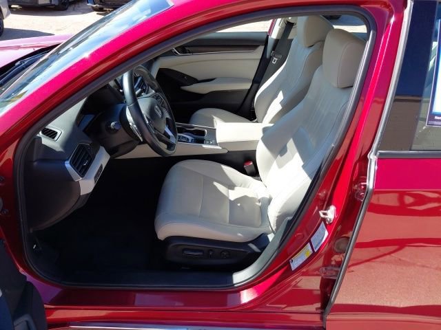 Used 2018 Honda Accord Touring image 27