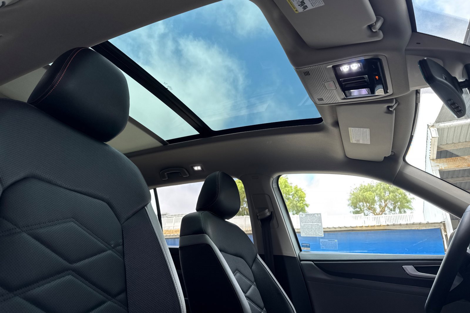 New 2025 Volkswagen Atlas Peak Edition SE image 16