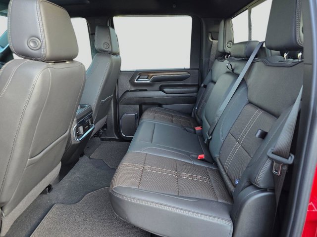 Used 2024 Chevrolet Silverado 3500 High Country w/ High Country Premium Package AWD/4WD image 17