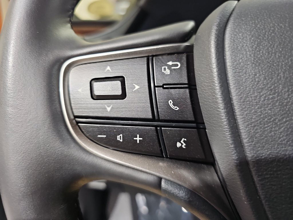 Certified 2025 Lexus ES 350 w/ Premium Package FWD image 16