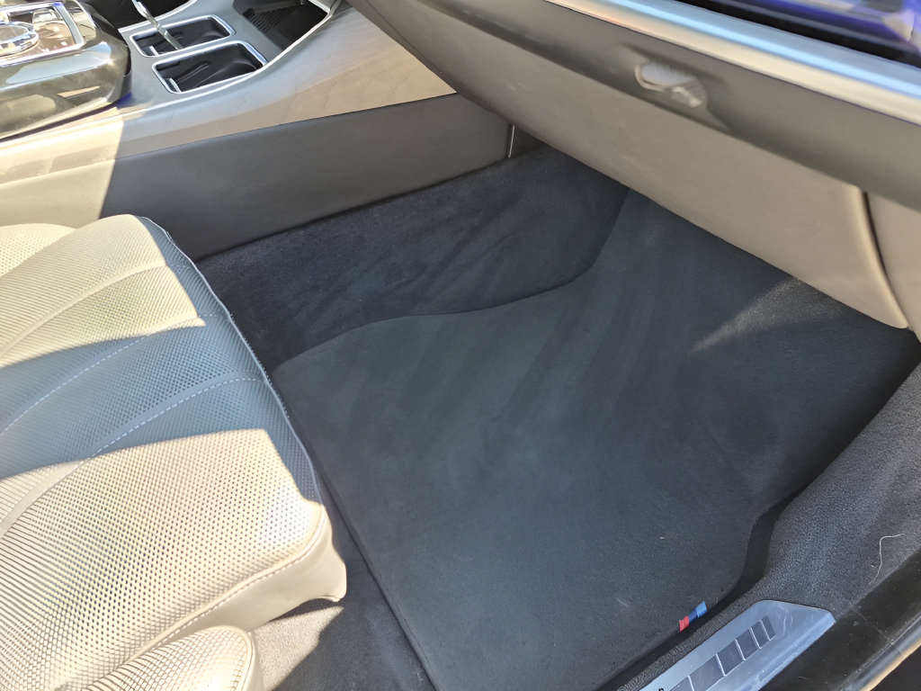 Used 2023 BMW 740i w/ Executive Package RWD image 37