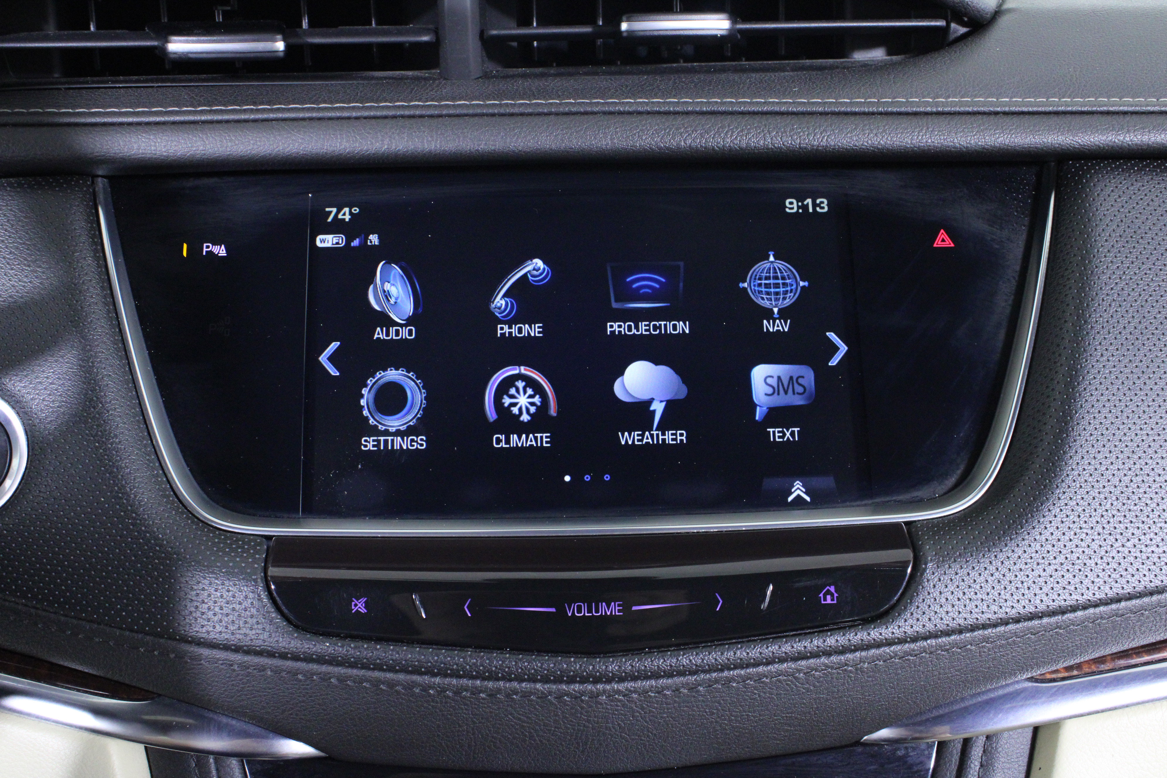 Used 2018 Cadillac XT5 Luxury w/ Driver Awareness Package image 28