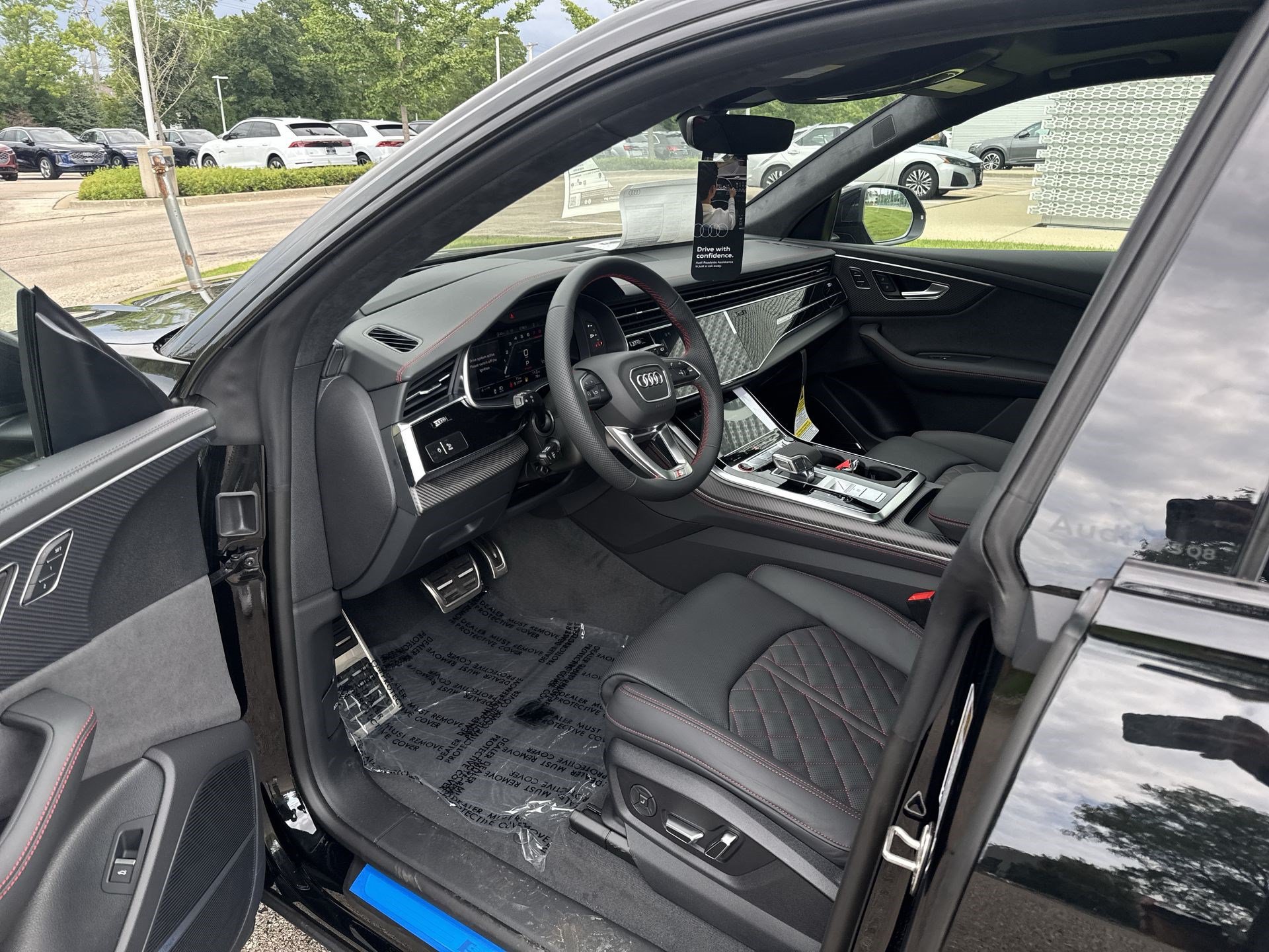 New 2026 Audi SQ8 Prestige AWD/4WD image 2