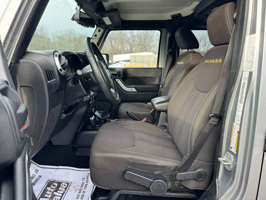 Used 2013 Jeep Wrangler Unlimited Sahara w/ Connectivity Group image 15