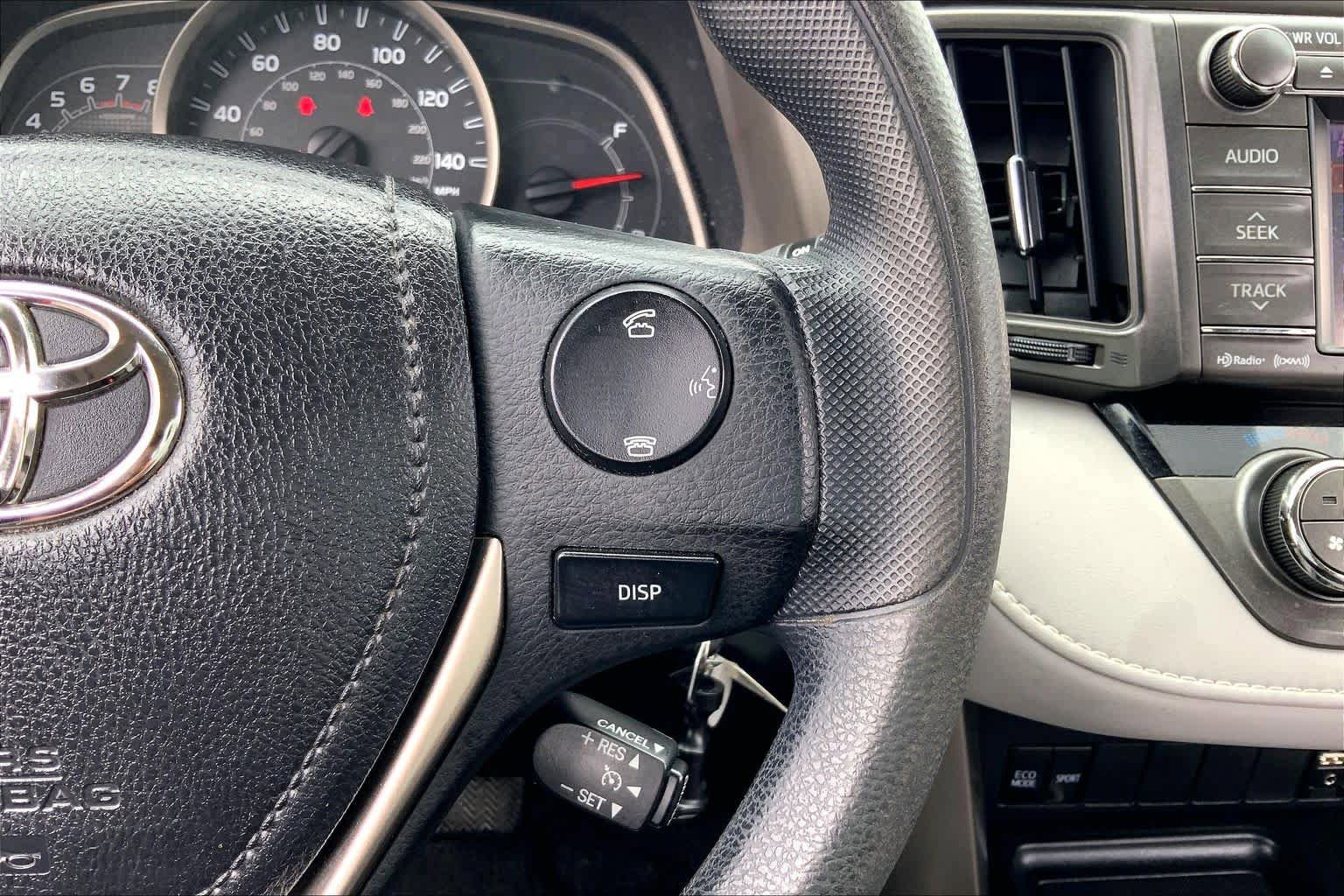 Used 2013 Toyota RAV4 XLE image 24