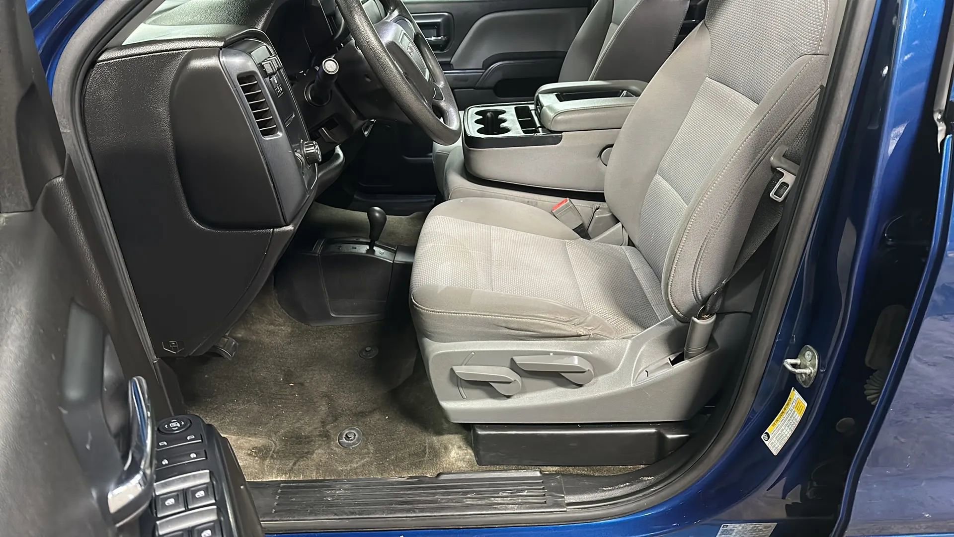 Used 2018 GMC Sierra 1500 W/T w/ Elevation Edition image 9