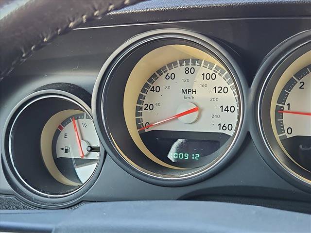 Used 2009 Dodge Challenger R/T RWD image 9
