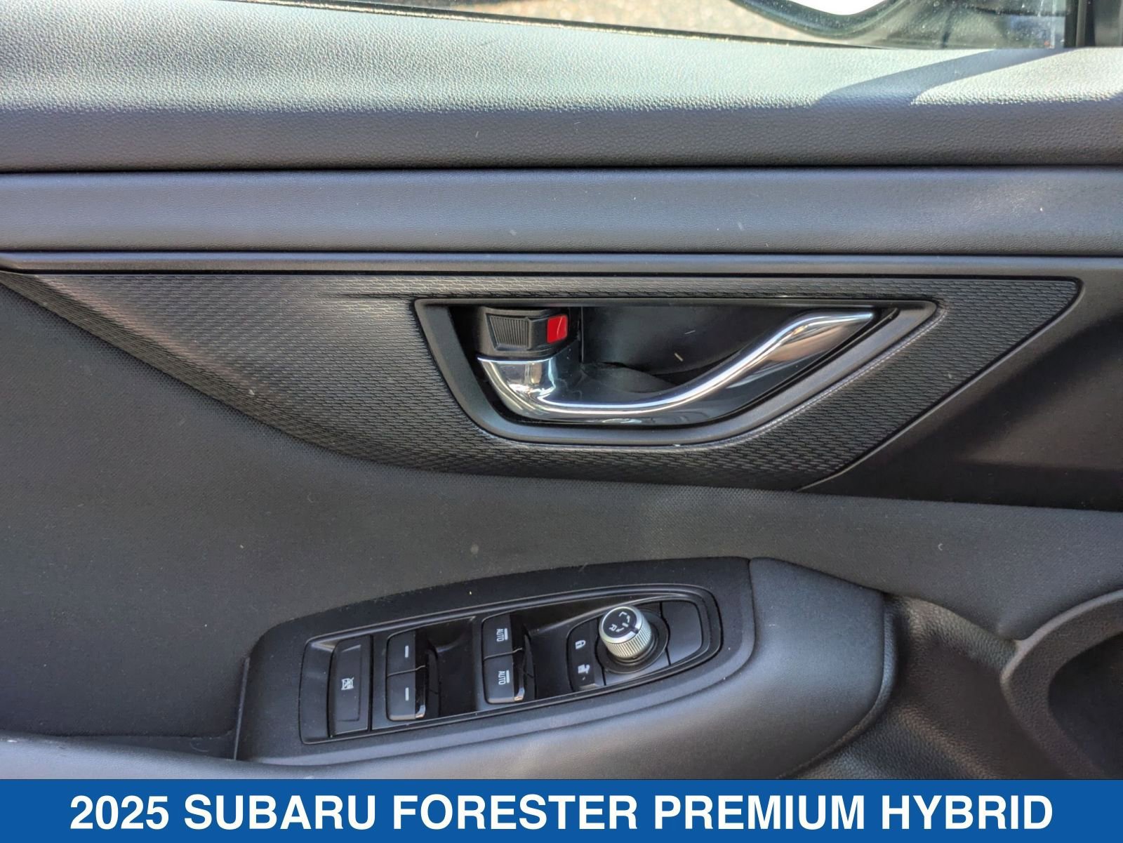 Certified 2025 Subaru Forester Premium AWD/4WD image 13