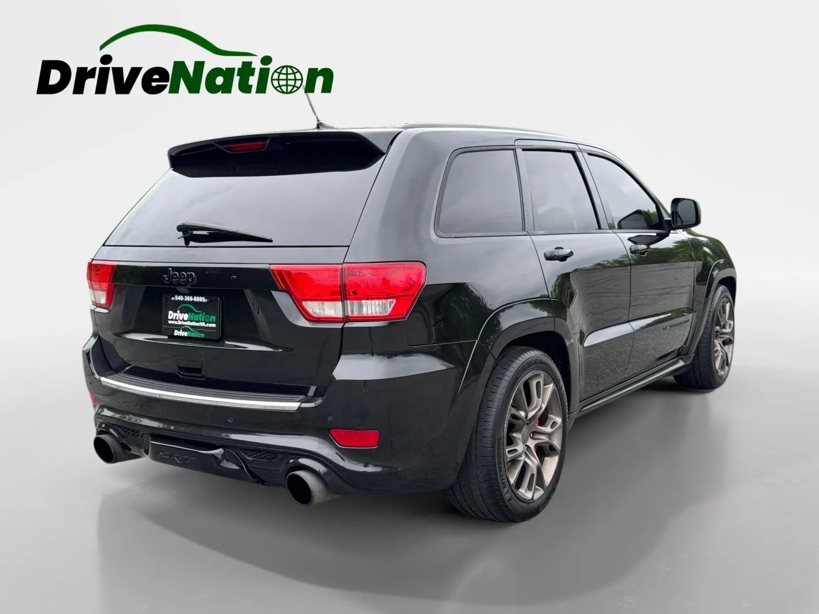 Used 2012 Jeep Grand Cherokee SRT8 w/ Luxury Group II AWD/4WD image 5