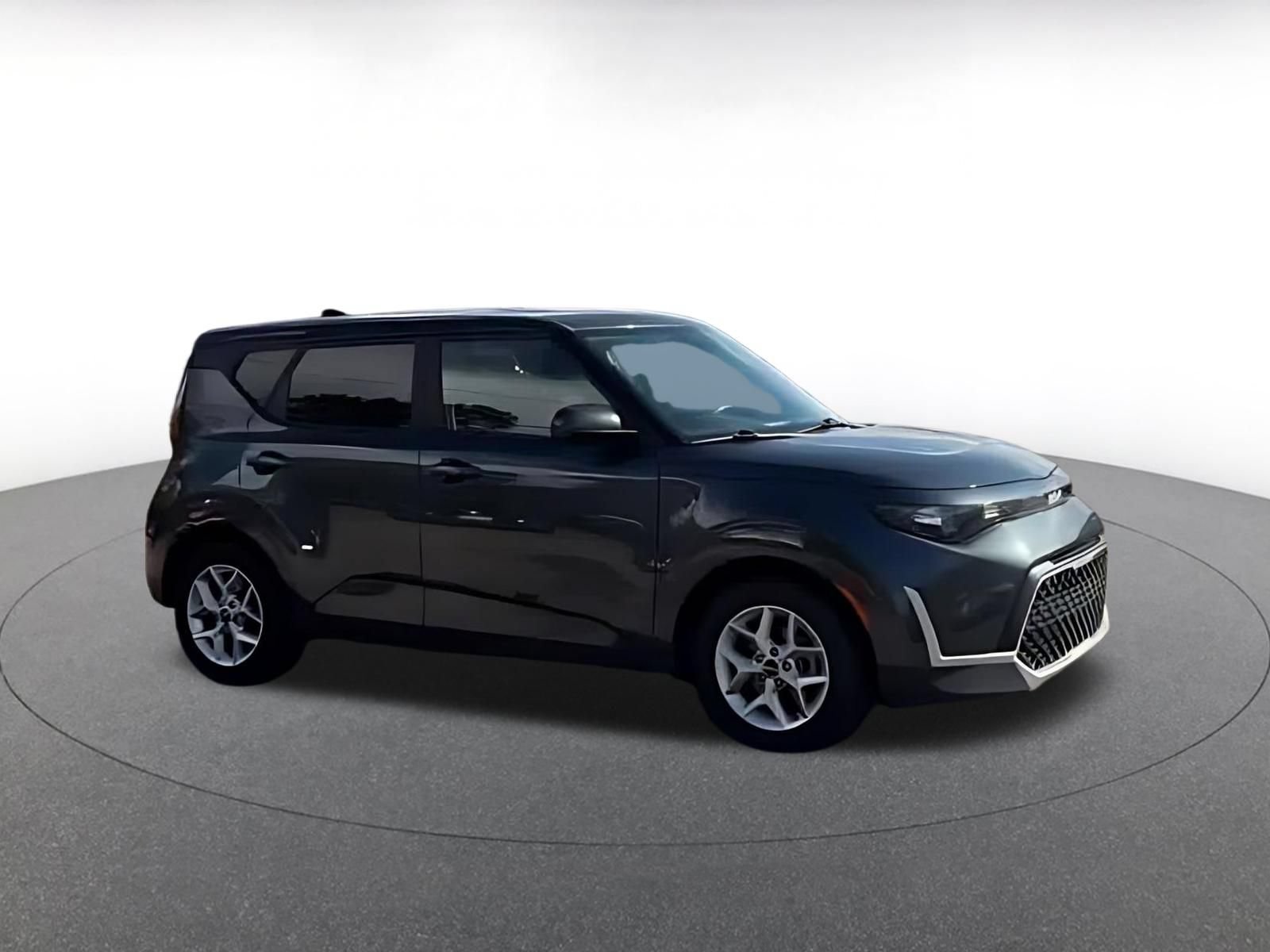 Used 2025 Kia Soul LX w/ LX Technology Package FWD video 2