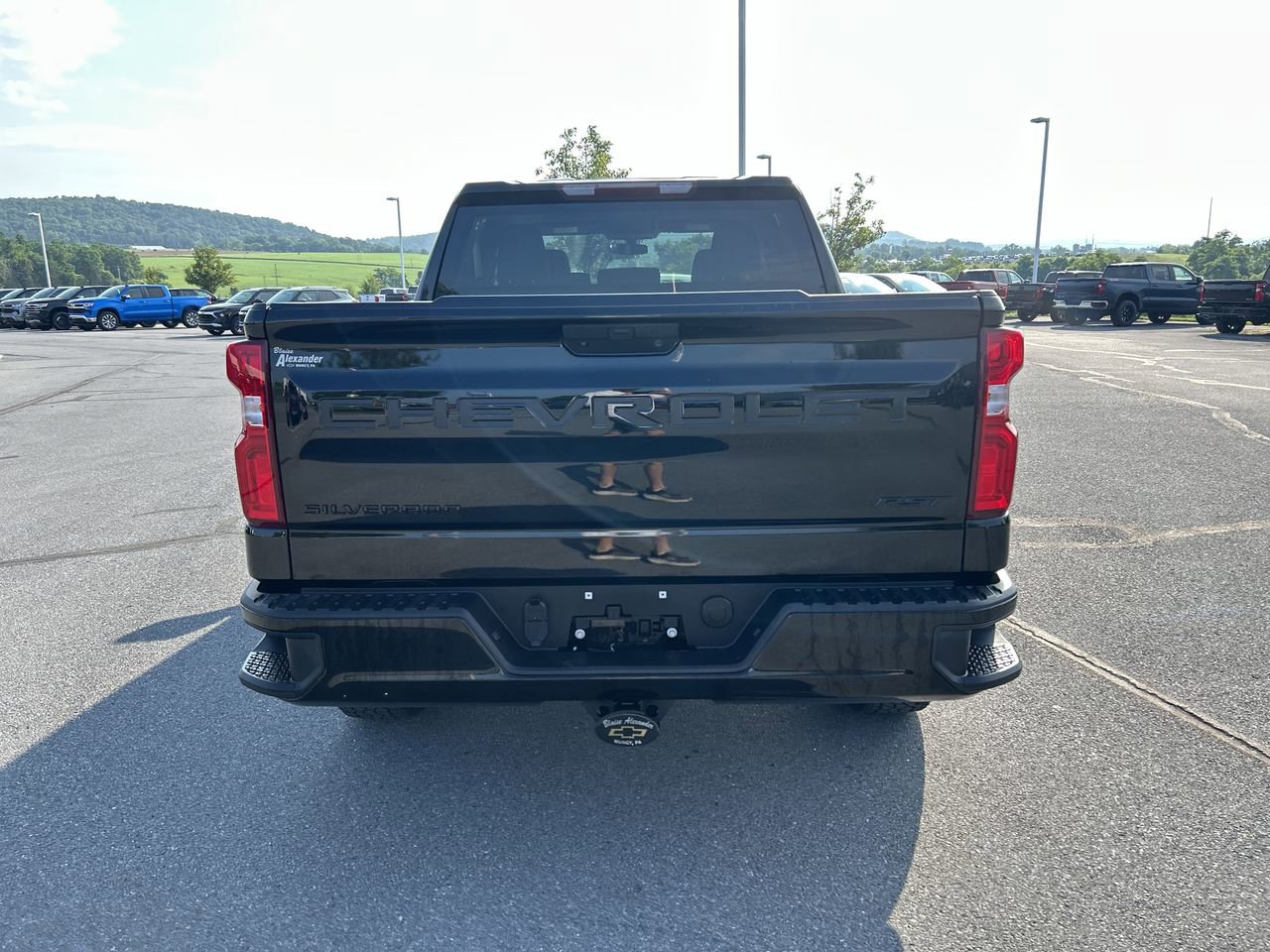 Used 2022 Chevrolet Silverado 1500 RST w/ LPO, Blackout Package AWD/4WD image 6