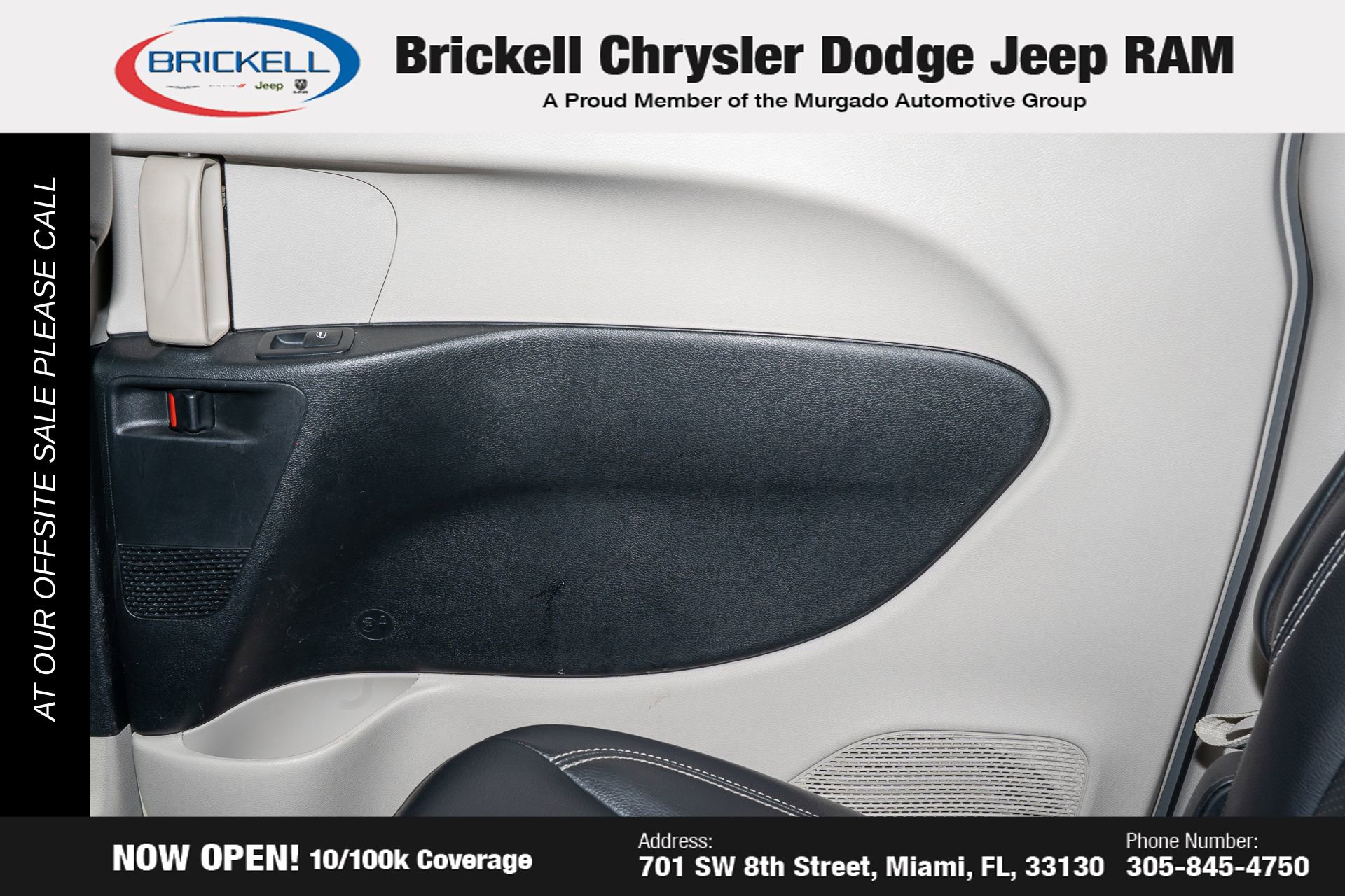 Used 2022 Chrysler Pacifica Touring-L image 15