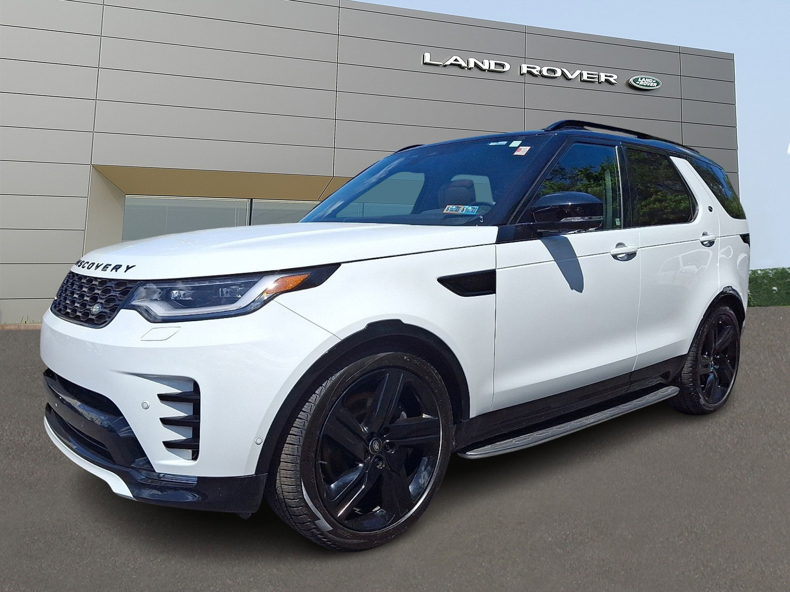 Used 2025 Land Rover Discovery Dynamic SE AWD/4WD video 1