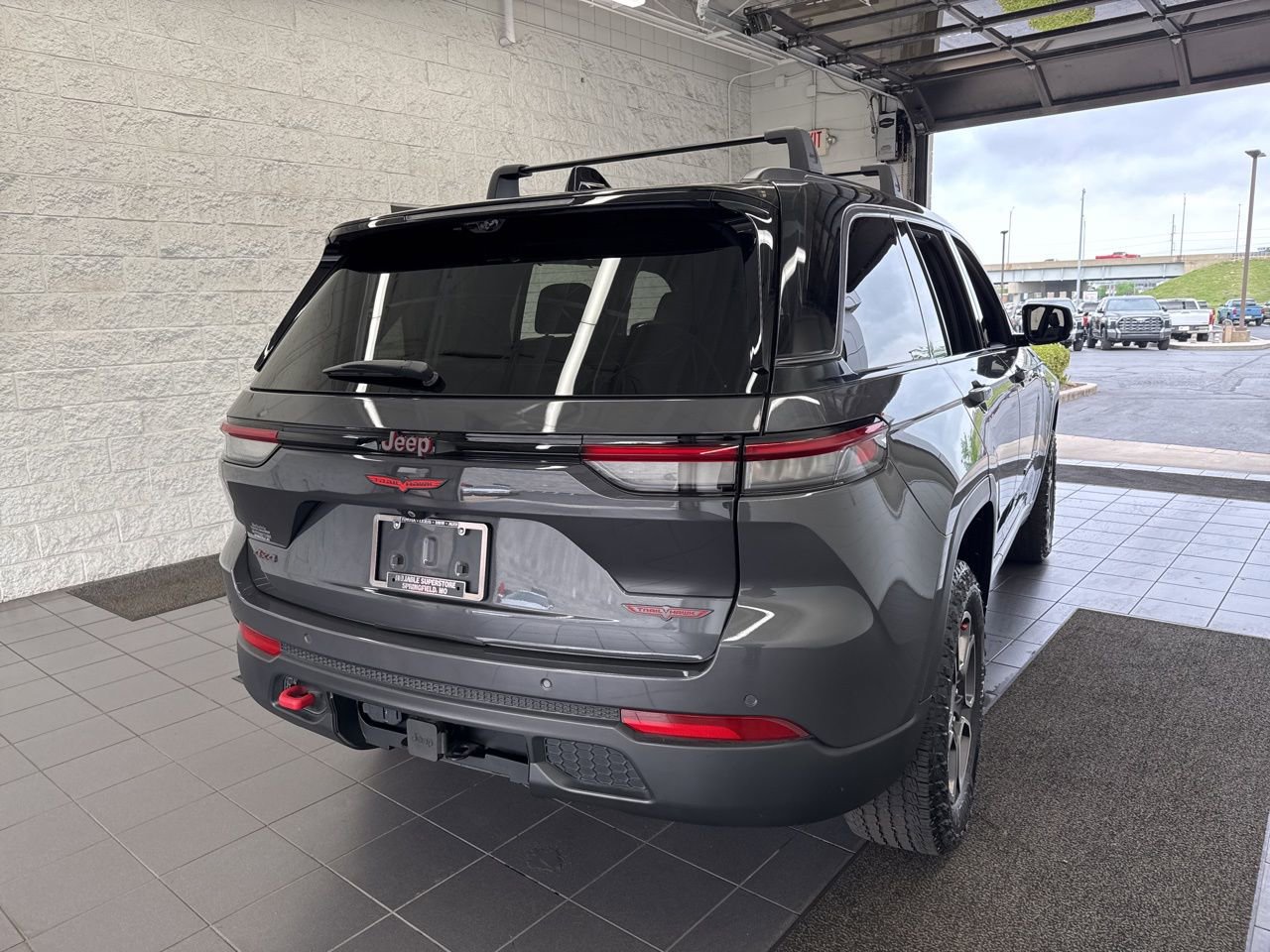 Used 2022 Jeep Grand Cherokee Trailhawk w/ ADV Protech Group II image 7