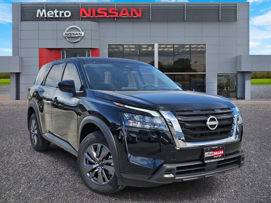 New 2025 Nissan Pathfinder S