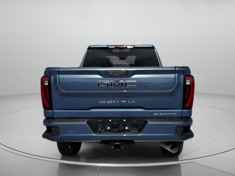 Used 2025 GMC Sierra 2500 Denali Ultimate image 4