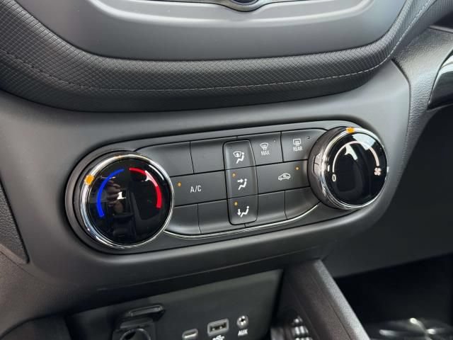 Used 2023 Chevrolet TrailBlazer LS FWD image 23