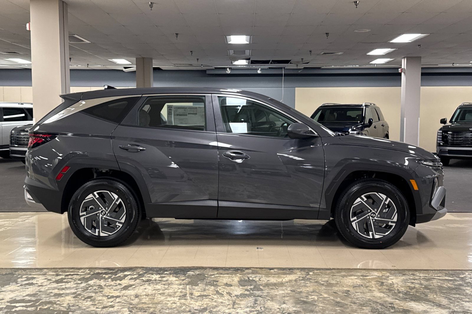 New 2026 Hyundai Tucson Blue SE AWD/4WD image 3